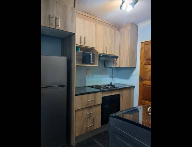 2 BEDROOM HOUSE FOR SALE IN BRAM FISCHERVILLE